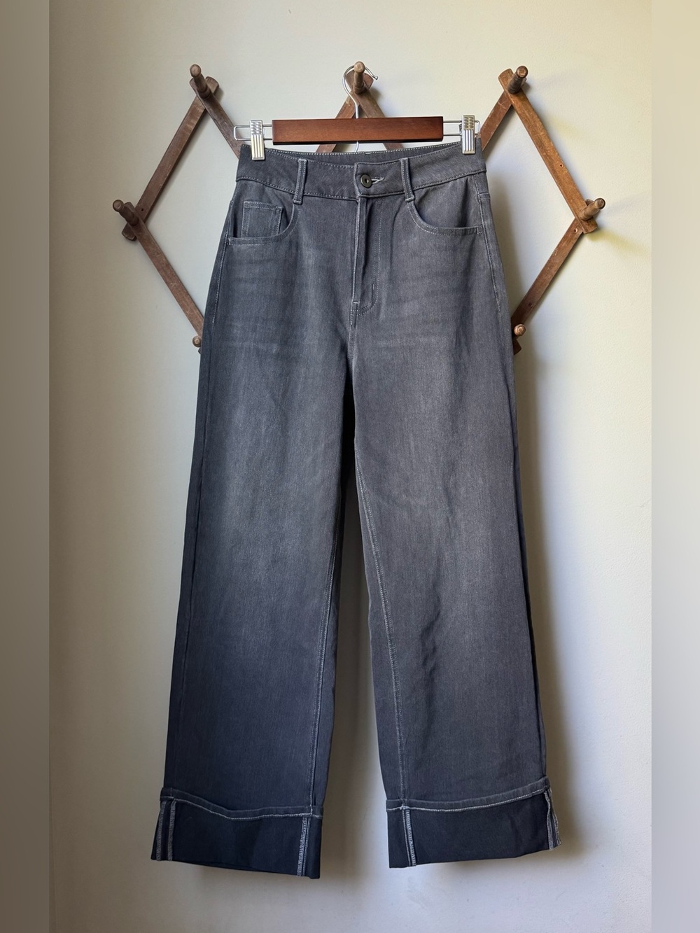 Halara Flex Rolled Hem Wide Leg Gray Washed Jeans - New Without Tags! Size XS